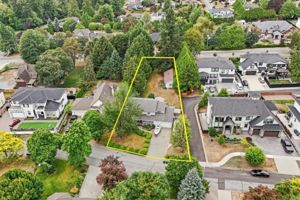 5455 184a Street, Surrey, BC V3S8L4 Photo 3