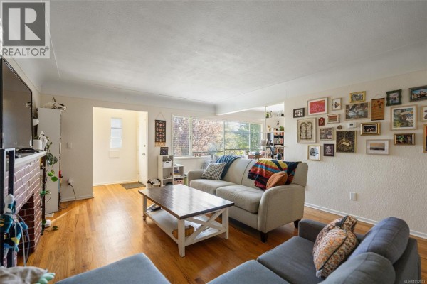 Bedroom - 546-548 Linden Ave, Victoria, BC V8V4G5 Photo 3