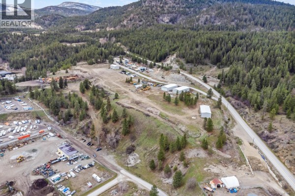 5460 Mcdougald Road, Peachland, BC V0H1X8 Photo 4