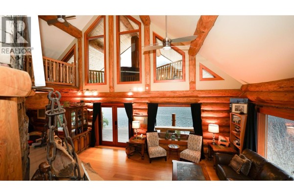 5pc Ensuite bath - 5464 Agate Bay Road, Barriere, BC V0E2E0 Photo 5