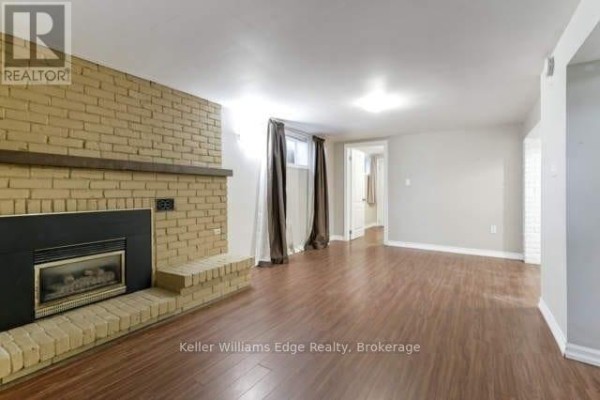 Living room - 5466 Randolph Crescent, Burlington, ON L7L3C5 Photo 2