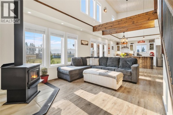 Foyer - 5469 Riverview Frontage Road, Ta Ta Creek, BC V0B2H0 Photo 3