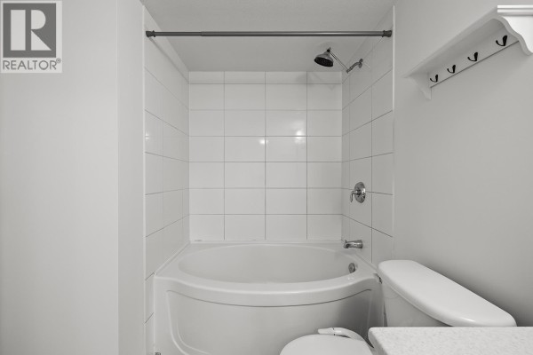 4pc Bathroom - 547 Yates Road Unit# 405, Kelowna, BC V1V2T9 Photo 5