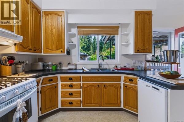 Storage - 5470 Greenard St, Port Alberni, BC V9Y6T8 Photo 4