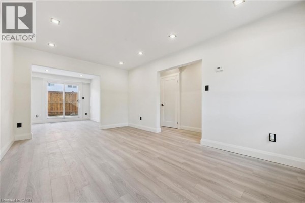 4pc Bathroom - 5475 Lakeshore Road Unit# 107, Burlington, ON L7L1E1 Photo 5