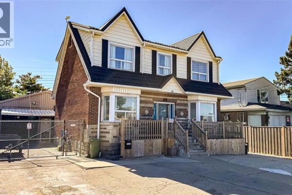 4pc Bathroom - 548 Beach Road, Hamilton, ON L8H3K9 Photo 3