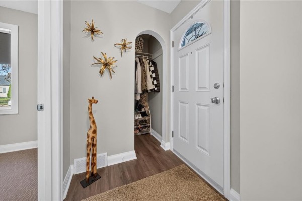 Primary Bedroom - 548 Rupertsland Avenue, Winnipeg, MB R2V0H1 Photo 3