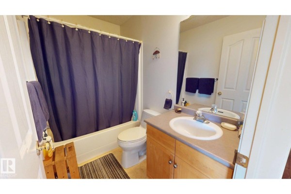 Kitchen - 548 Wiseman Ln Nw, Edmonton, AB T6T1N7 Photo 3