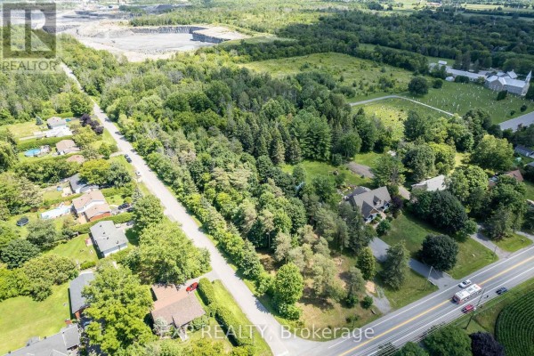 5486 Old Richmond Rd. Road W, Ottawa, ON K2R1E4 Photo 4