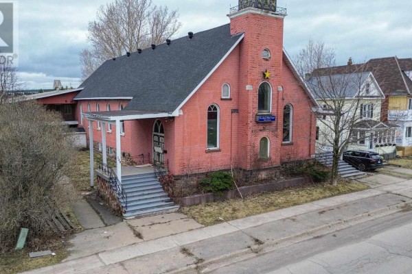 549 Cathcart St, Sault Ste  Marie, ON, photo 2