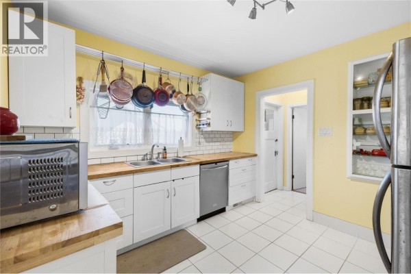 Recreation room - 549 Edmonton Avenue, Penticton, BC V2A2H1 Photo 2
