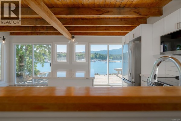 Dining room - 5492 Deep Bay Dr, Bowser, BC V0R1G0 Photo 5