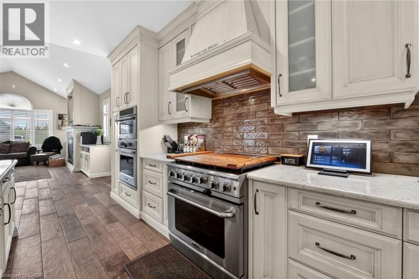 5499 Attema Crescent, West Lincoln, ON, photo 3