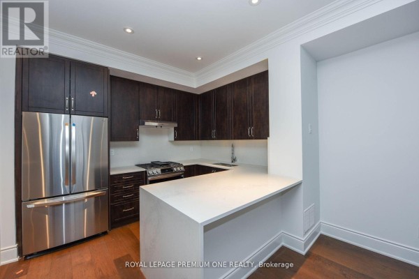 55 - 30 Dunpar Crescent, Mississauga, ON L4M2R5 Photo 5