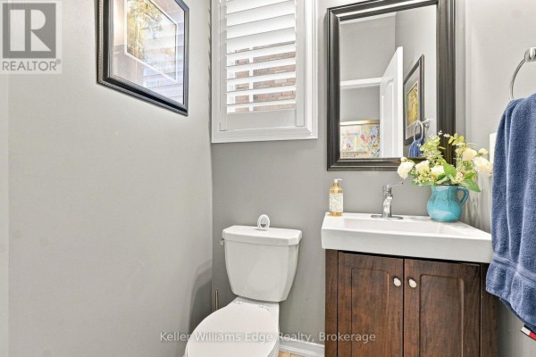 Bathroom - 55 - 745 Farmstead Drive, Milton, ON L9T8B2 Photo 5