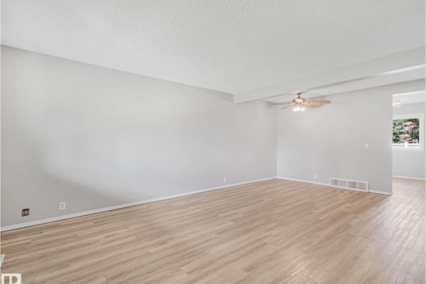 #55 13833 30 St Nw, Edmonton, AB, photo 3