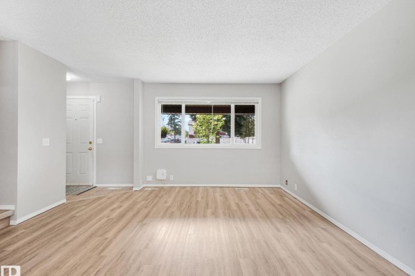 Bedroom 2 - #55 13833 30 St Nw, Edmonton, AB T5Y2B2 Photo 5