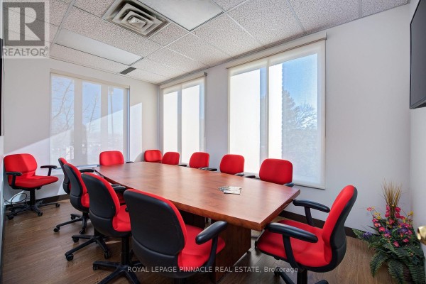 55-308 - 55 Village Centre Place, Mississauga, ON, photo 3