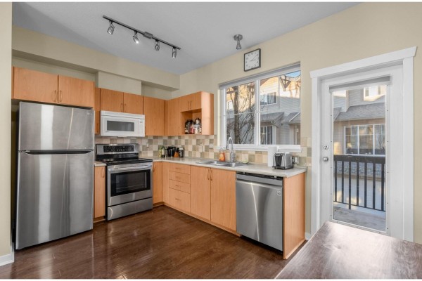 55 5839 Panorama Drive, Surrey, BC V3S0P4 Photo 4
