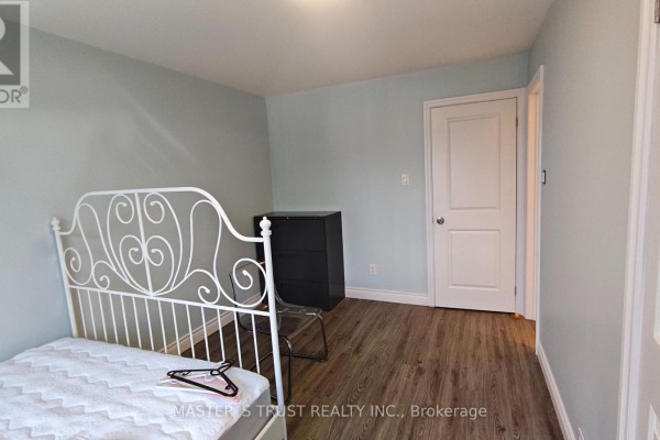 55 Apache Trail, Toronto, ON M2H2H7 Photo 2