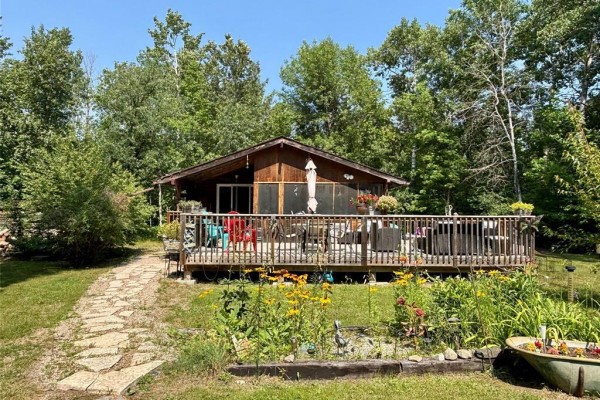 Eat in kitchen - 55 Aspen Drive, Hillside Beach, MB R0E2A0 Photo 2