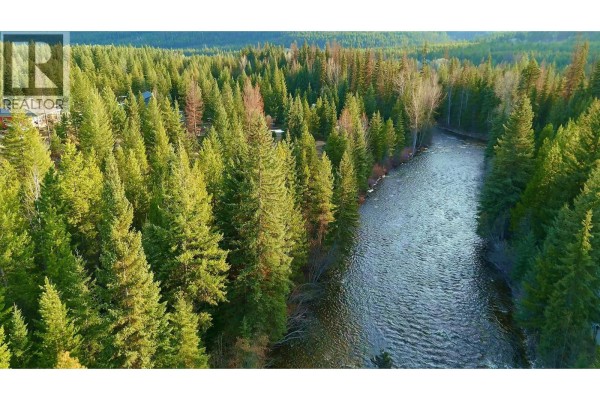 55 Beacon Road, Beaverdell, BC V0H1A0 Photo 3
