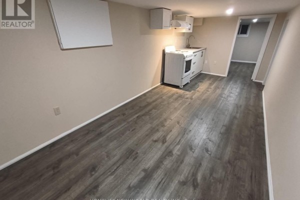 55 Chamberlain B1 Avenue, Toronto, ON, photo 3