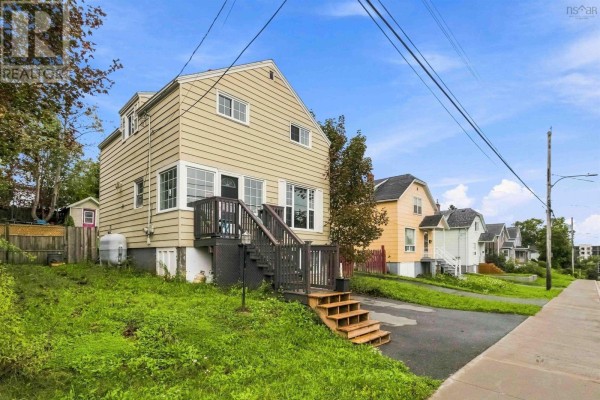 55 Coronation Avenue, Fairview