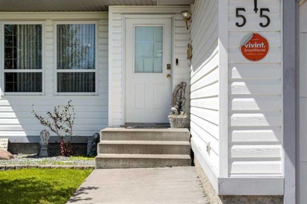 4pc Bathroom - 55 Edgewood Drive, Camrose, AB T4V4Z3 Photo 3