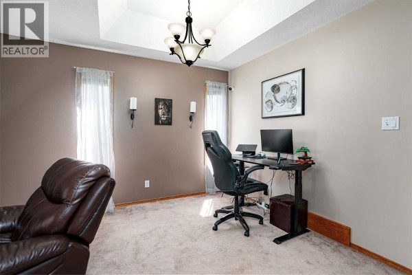Primary Bedroom - 55 Edgewood Drive, Camrose, AB T4V4Z3 Photo 5