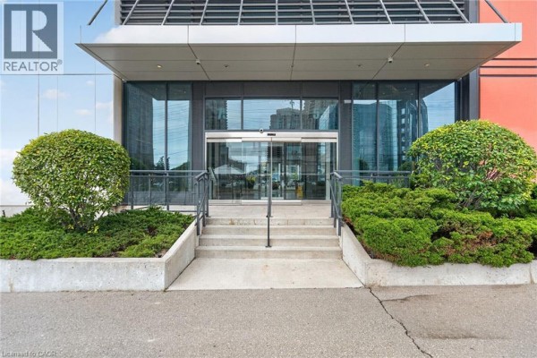 Kitchen - 55 Eglinton Avenue W Unit# 605, Mississauga, ON L5R0E4 Photo 3