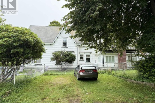 55 Forest Street, Yarmouth, NS B5A3L7 Photo 3