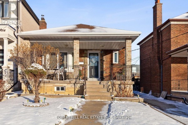 Dining room - 55 Hartley Avenue, Toronto, ON M6E4E9 Photo 2