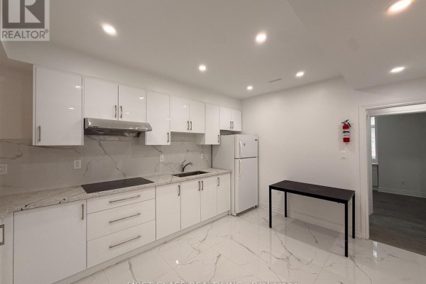 Bedroom 2 - Upper - 55 Huron Street, Toronto, ON M5T2A6 Photo 4