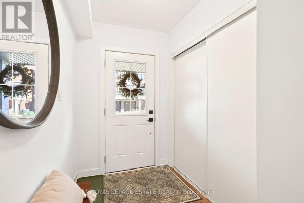 Living room - 55 Kenneth Kirby Lane, Whitchurch Stouffville, ON L4A4W8 Photo 4