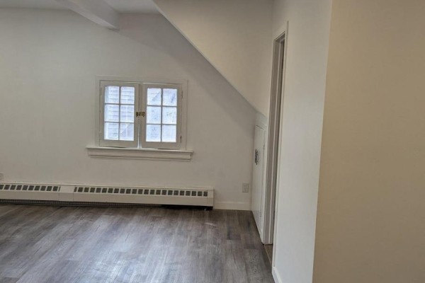 55 Madison Avenue, Toronto, ON M5R2S3 Photo 2