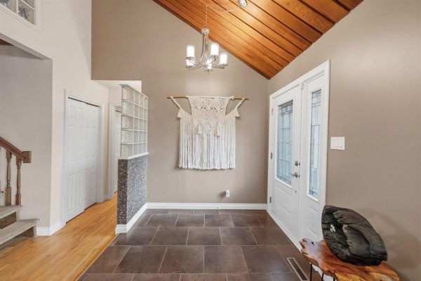 55 Rockcliffe Road, Winnipeg Residential Sold $819,900