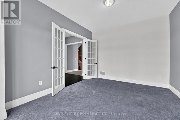 Office - 55 Sanford Circle, Springwater, ON L9X2A9 Photo 4