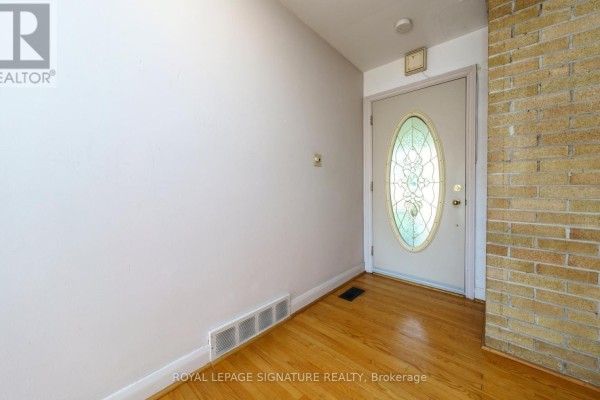 55 Southwell Drive, Toronto, ON, photo 3