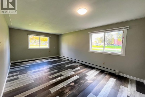 4pc Bathroom - 55 St Anthony Street Unit# 4, Chatham, ON N7M3Y1 Photo 3