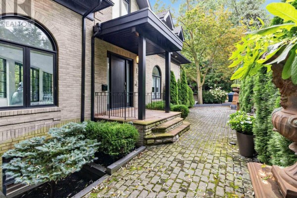 55 Strathearn Boulevard, Toronto, ON, photo 2