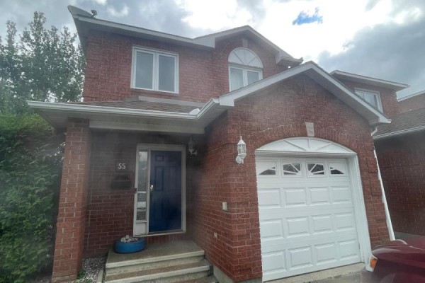 55 Whitegate Crescent, Ottawa, ON K2J4B7 Photo 3
