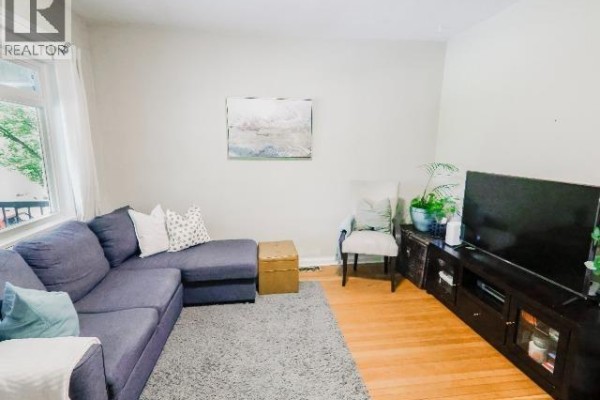 550 Cassiar Street, Vancouver, BC V5K4M9 Photo 4