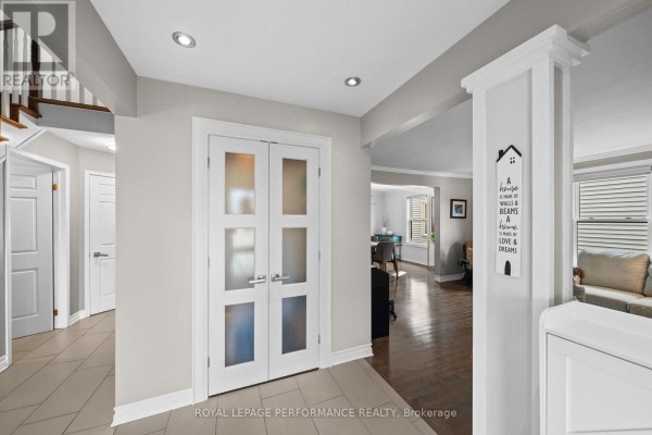 Games room - 550 Foxview Place, Ottawa, ON K1K4C4 Photo 4