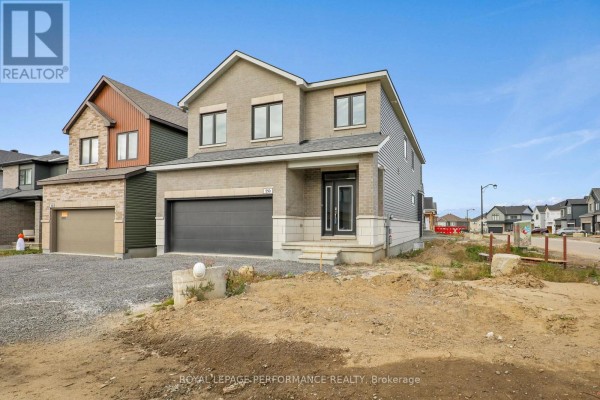550 Paakanaak Avenue, Ottawa, ON K1X0J7 Photo 2
