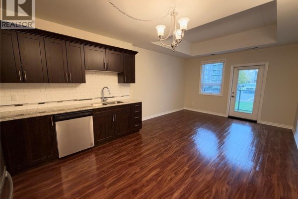 Living room - 550 Park Avenue West Unit# 412, Chatham, ON N7M0T6 Photo 2