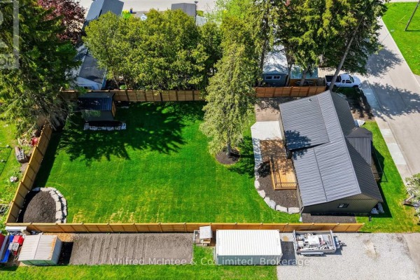 550 Wellington Street, Minto, ON, photo 2
