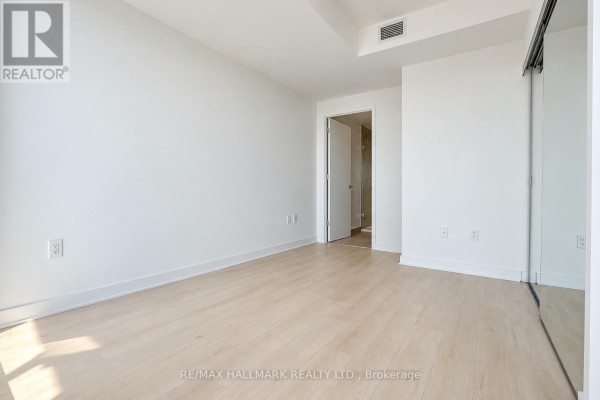 Primary Bedroom - 5504 - 3900 Confederation Parkway, Mississauga, ON L5B0M3 Photo 4