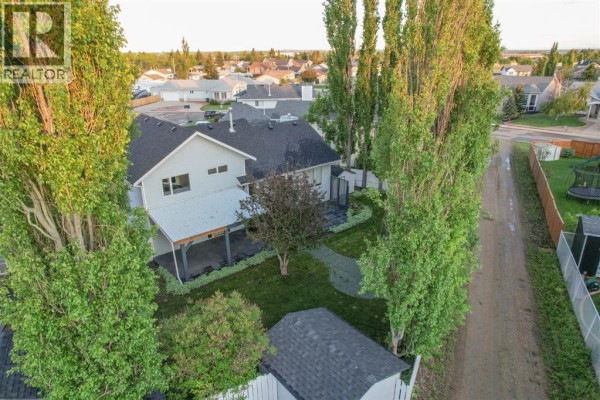 Primary Bedroom - 5506 63a Street Close, Ponoka, AB T4J1K9 Photo 5