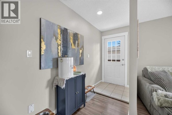 Kitchen - 5509 57 Avenue, Olds, AB T4H1K1 Photo 3